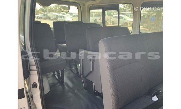 Buy Import Toyota Hiace White Car in Import - Dubai in Central Buy Import Toyota Hiace White Car in Import - Dubai in Central