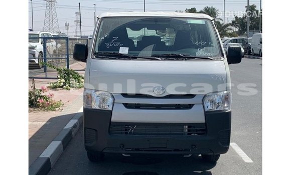 Buy Import Toyota Hiace White Car in Import - Dubai in Central Buy Import Toyota Hiace White Car in Import - Dubai in Central
