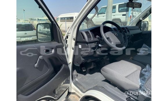 Buy Import Toyota Hiace White Car in Import - Dubai in Central Buy Import Toyota Hiace White Car in Import - Dubai in Central