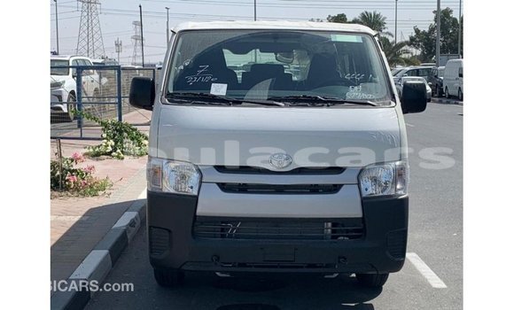 Buy Import Toyota Hiace White Car in Import - Dubai in Central Buy Import Toyota Hiace White Car in Import - Dubai in Central