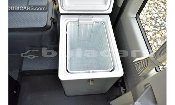 Acheter Import Voiture Toyota Coaster Blanc à Import - Dubai, Central Acheter Import Voiture Toyota Coaster Blanc à Import - Dubai, Central