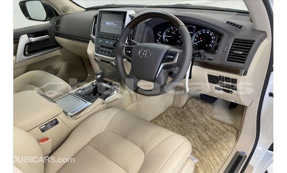 Buy Import Toyota Land Cruiser White Car in Import - Dubai in Central Buy Import Toyota Land Cruiser White Car in Import - Dubai in Central