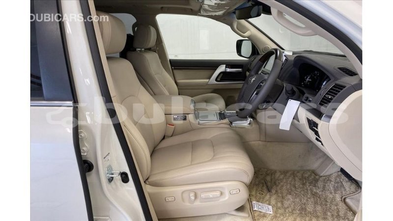 Big with watermark toyota land cruiser central import dubai 7019