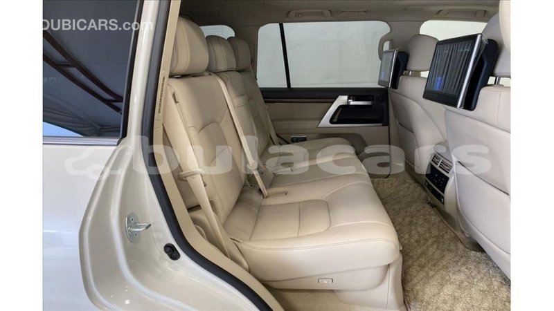 Big with watermark toyota land cruiser central import dubai 7019