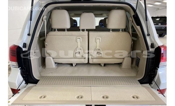 Buy Import Toyota Land Cruiser White Car in Import - Dubai in Central Buy Import Toyota Land Cruiser White Car in Import - Dubai in Central