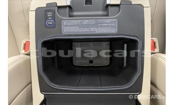 Buy Import Toyota Land Cruiser White Car in Import - Dubai in Central Buy Import Toyota Land Cruiser White Car in Import - Dubai in Central