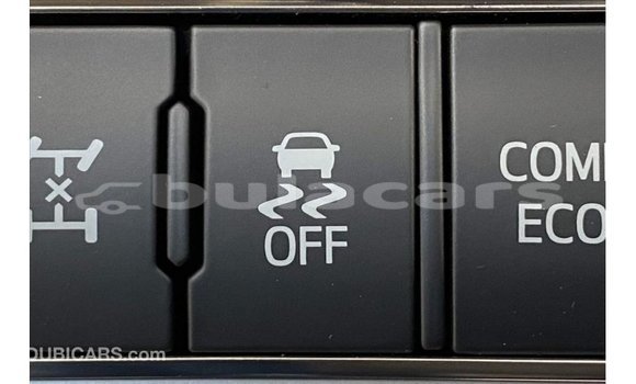 Buy Import Toyota Land Cruiser White Car in Import - Dubai in Central Buy Import Toyota Land Cruiser White Car in Import - Dubai in Central