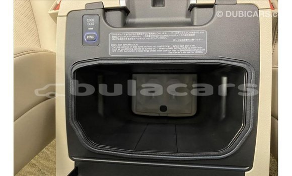 Acheter Import Voiture Toyota Land Cruiser Noir à Import - Dubai, Central Acheter Import Voiture Toyota Land Cruiser Noir à Import - Dubai, Central