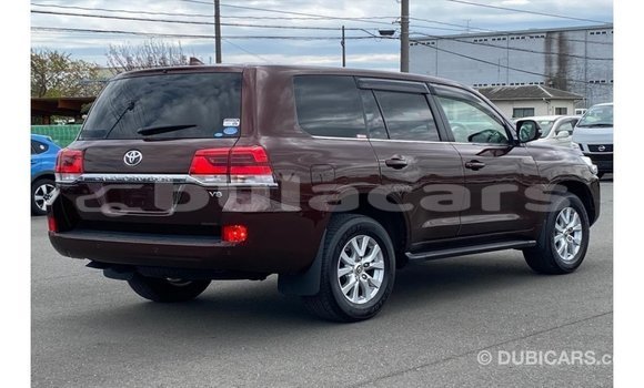 Buy Import Toyota Land Cruiser Red Car in Import - Dubai in Central Buy Import Toyota Land Cruiser Red Car in Import - Dubai in Central