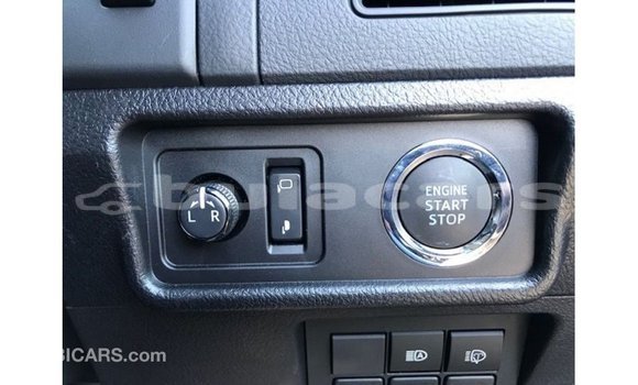 Acheter Import Voiture Toyota Prado Noir à Import - Dubai, Central Acheter Import Voiture Toyota Prado Noir à Import - Dubai, Central