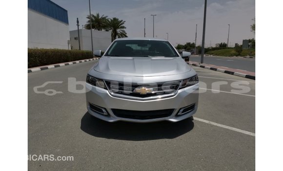 Acheter Import Voiture Chevrolet Impala Gris à Import - Dubai, Central Acheter Import Voiture Chevrolet Impala Gris à Import - Dubai, Central