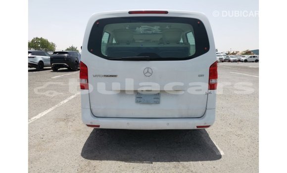 Acheter Import Voiture Mercedes-Benz Vito Blanc à Import - Dubai, Central Acheter Import Voiture Mercedes-Benz Vito Blanc à Import - Dubai, Central