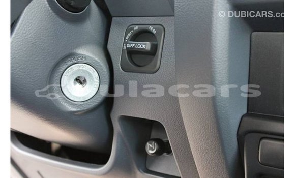 Buy Import Toyota Land Cruiser White Car in Import - Dubai in Central Buy Import Toyota Land Cruiser White Car in Import - Dubai in Central