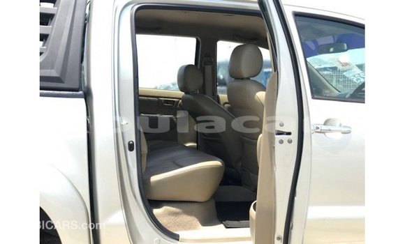 Buy Import Toyota Hilux Grey Car in Import - Dubai in Central Buy Import Toyota Hilux Grey Car in Import - Dubai in Central