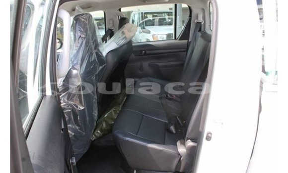 Buy Import Toyota Hilux White Car in Import - Dubai in Central Buy Import Toyota Hilux White Car in Import - Dubai in Central