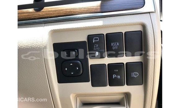 Acheter Import Voiture Toyota Land Cruiser Bleu à Import - Dubai, Central Acheter Import Voiture Toyota Land Cruiser Bleu à Import - Dubai, Central