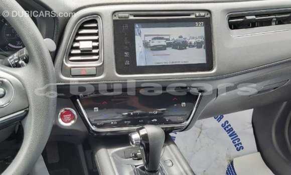 Acheter Import Moto Honda C Blanc à Import - Dubai, Central Acheter Import Moto Honda C Blanc à Import - Dubai, Central