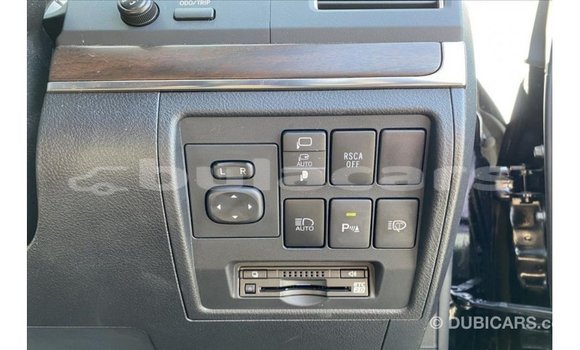 Acheter Import Voiture Toyota Land Cruiser Noir à Import - Dubai, Central Acheter Import Voiture Toyota Land Cruiser Noir à Import - Dubai, Central