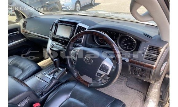 Buy Import Toyota Land Cruiser Black Car in Import - Dubai in Central Buy Import Toyota Land Cruiser Black Car in Import - Dubai in Central