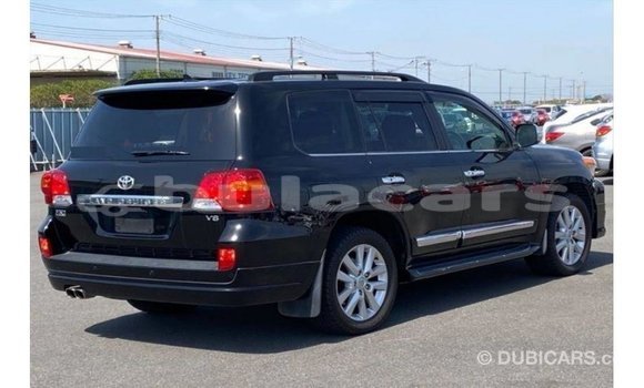 Buy Import Toyota Land Cruiser Black Car in Import - Dubai in Central Buy Import Toyota Land Cruiser Black Car in Import - Dubai in Central