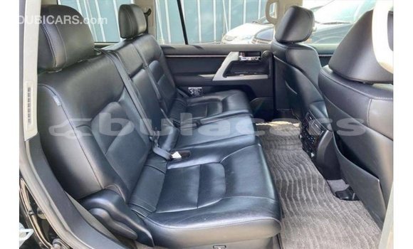 Buy Import Toyota Land Cruiser Black Car in Import - Dubai in Central Buy Import Toyota Land Cruiser Black Car in Import - Dubai in Central