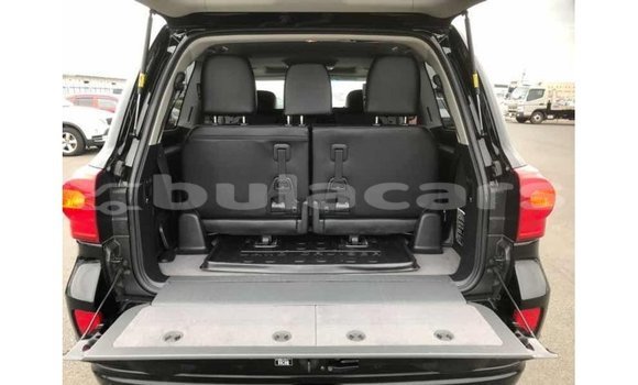 Buy Import Toyota Land Cruiser Black Car in Import - Dubai in Central Buy Import Toyota Land Cruiser Black Car in Import - Dubai in Central