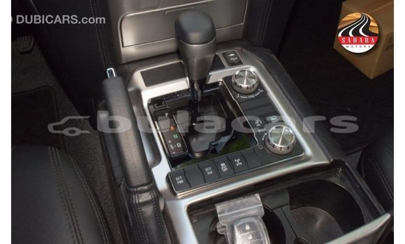 Acheter Import Voiture Toyota Land Cruiser Autre à Import - Dubai, Central Acheter Import Voiture Toyota Land Cruiser Autre à Import - Dubai, Central