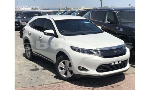 Buy Import Toyota Harrier White Car in Import - Dubai in Central Buy Import Toyota Harrier White Car in Import - Dubai in Central