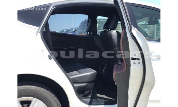Buy Import Toyota Harrier White Car in Import - Dubai in Central Buy Import Toyota Harrier White Car in Import - Dubai in Central