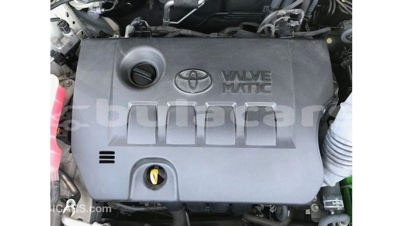 Big with watermark toyota harrier central import dubai 7083