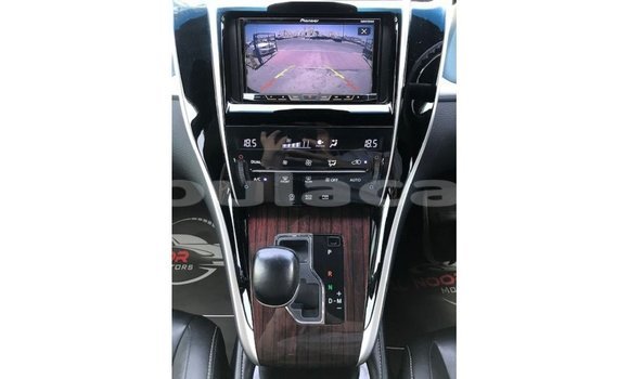 Buy Import Toyota Harrier Brown Car in Import - Dubai in Central Buy Import Toyota Harrier Brown Car in Import - Dubai in Central