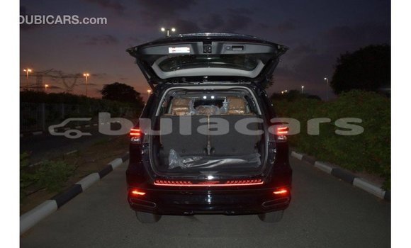 Acheter Import Voiture Toyota Fortuner Noir à Import - Dubai, Central Acheter Import Voiture Toyota Fortuner Noir à Import - Dubai, Central