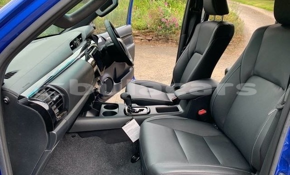 Buy Used Toyota Hilux Blue Car in Suva in Central Buy Used Toyota Hilux Blue Car in Suva in Central