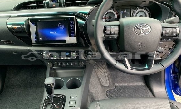 Buy Used Toyota Hilux Blue Car in Suva in Central Buy Used Toyota Hilux Blue Car in Suva in Central