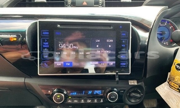 Buy Used Toyota Hilux White Car in Suva in Central Buy Used Toyota Hilux White Car in Suva in Central