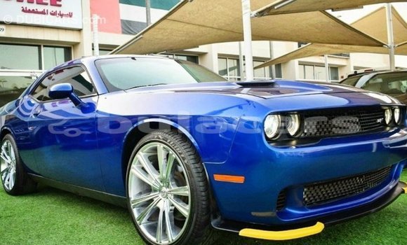 Acheter Import Voiture Dodge Challenger Bleu à Import - Dubai, Central Acheter Import Voiture Dodge Challenger Bleu à Import - Dubai, Central