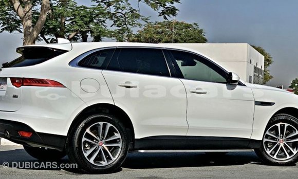 Acheter Import Voiture Jaguar F-Pace Blanc à Import - Dubai, Central Acheter Import Voiture Jaguar F-Pace Blanc à Import - Dubai, Central