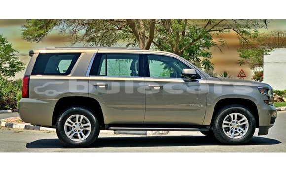 Acheter Import Voiture Chevrolet Tahoe Gris à Import - Dubai, Central Acheter Import Voiture Chevrolet Tahoe Gris à Import - Dubai, Central
