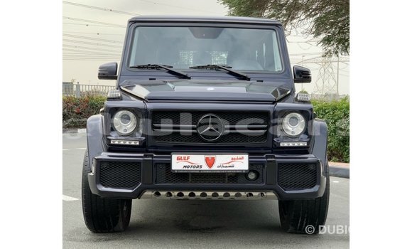 Acheter Import Voiture Mercedes-Benz 190 Bleu à Import - Dubai, Central Acheter Import Voiture Mercedes-Benz 190 Bleu à Import - Dubai, Central