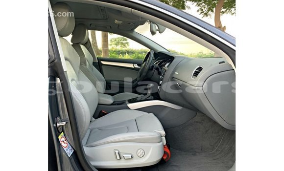 Acheter Import Voiture Audi A5 Gris à Import - Dubai, Central Acheter Import Voiture Audi A5 Gris à Import - Dubai, Central