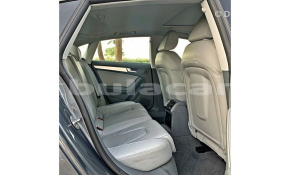 Acheter Import Voiture Audi A5 Gris à Import - Dubai, Central Acheter Import Voiture Audi A5 Gris à Import - Dubai, Central