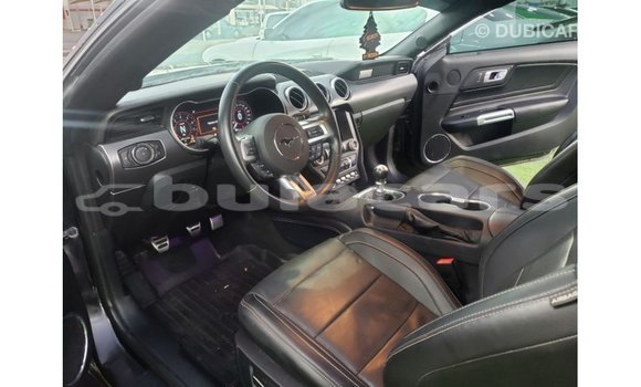 Acheter Import Voiture Ford Mustang Noir à Import - Dubai, Central Acheter Import Voiture Ford Mustang Noir à Import - Dubai, Central