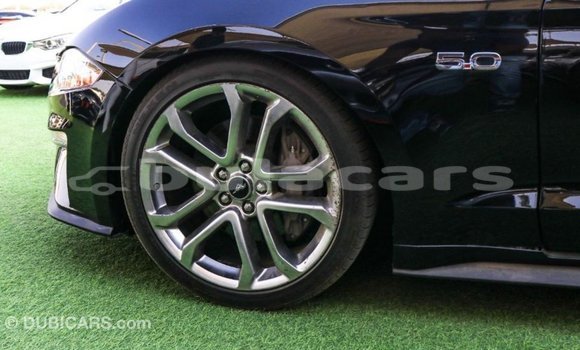 Acheter Import Voiture Ford Mustang Noir à Import - Dubai, Central Acheter Import Voiture Ford Mustang Noir à Import - Dubai, Central