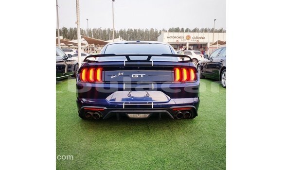 Acheter Import Voiture Ford Mustang Bleu à Import - Dubai, Central Acheter Import Voiture Ford Mustang Bleu à Import - Dubai, Central