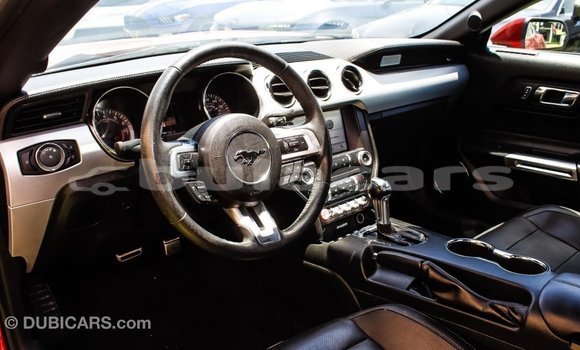 Acheter Import Voiture Ford Mustang Rouge à Import - Dubai, Central Acheter Import Voiture Ford Mustang Rouge à Import - Dubai, Central