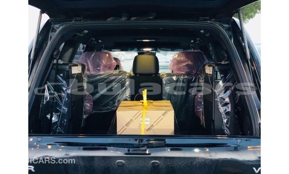 Acheter Import Voiture Toyota Land Cruiser Noir à Import - Dubai, Central Acheter Import Voiture Toyota Land Cruiser Noir à Import - Dubai, Central