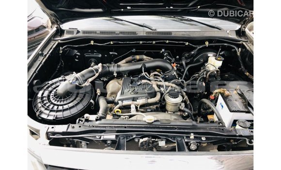 Acheter Import Voiture Toyota Fortuner Noir à Import - Dubai, Central Acheter Import Voiture Toyota Fortuner Noir à Import - Dubai, Central