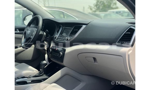 Acheter Import Voiture Hyundai Tucson Noir à Import - Dubai, Central Acheter Import Voiture Hyundai Tucson Noir à Import - Dubai, Central