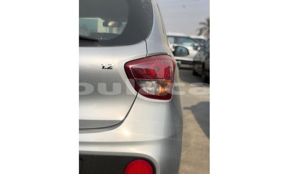 Acheter Import Voiture Hyundai i10 Gris à Import - Dubai, Central Acheter Import Voiture Hyundai i10 Gris à Import - Dubai, Central