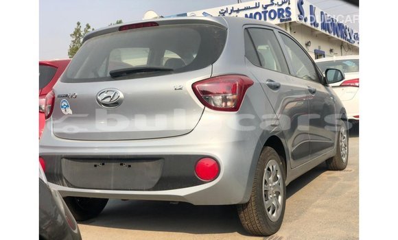 Acheter Import Voiture Hyundai i10 Gris à Import - Dubai, Central Acheter Import Voiture Hyundai i10 Gris à Import - Dubai, Central